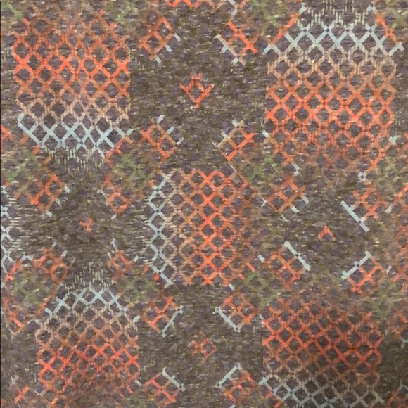 LuLaRoe Classic T- Medium - Picture 2 of 3